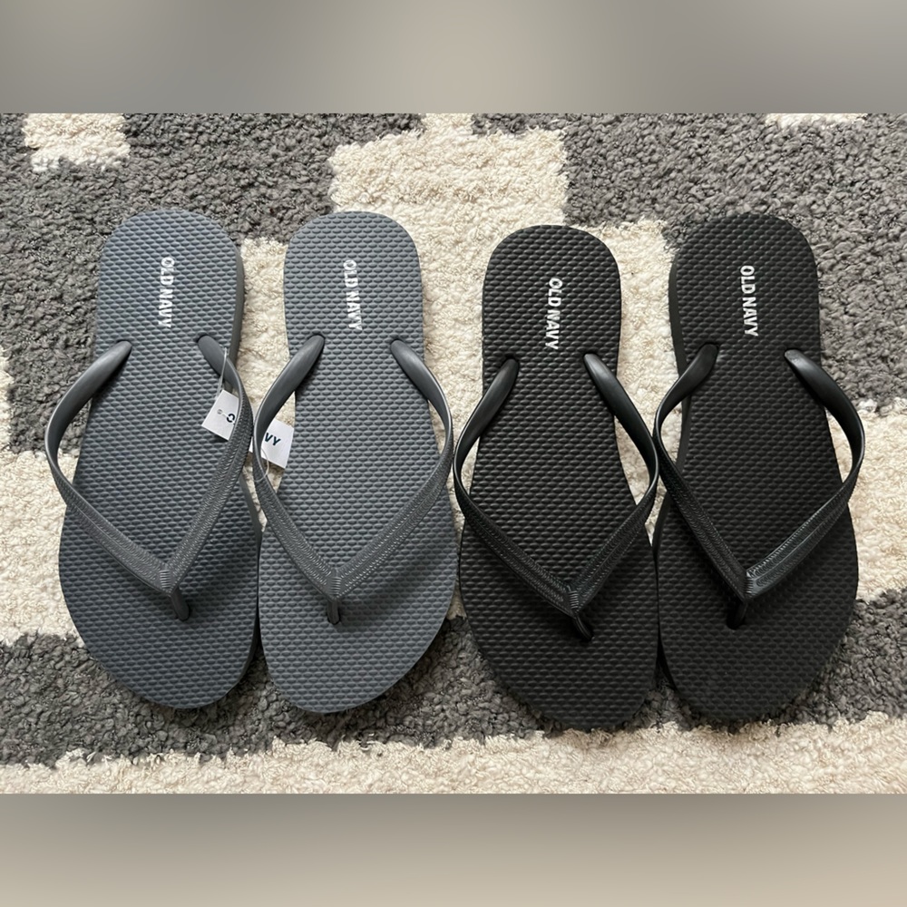 Old Navy Flip Flops Size 6